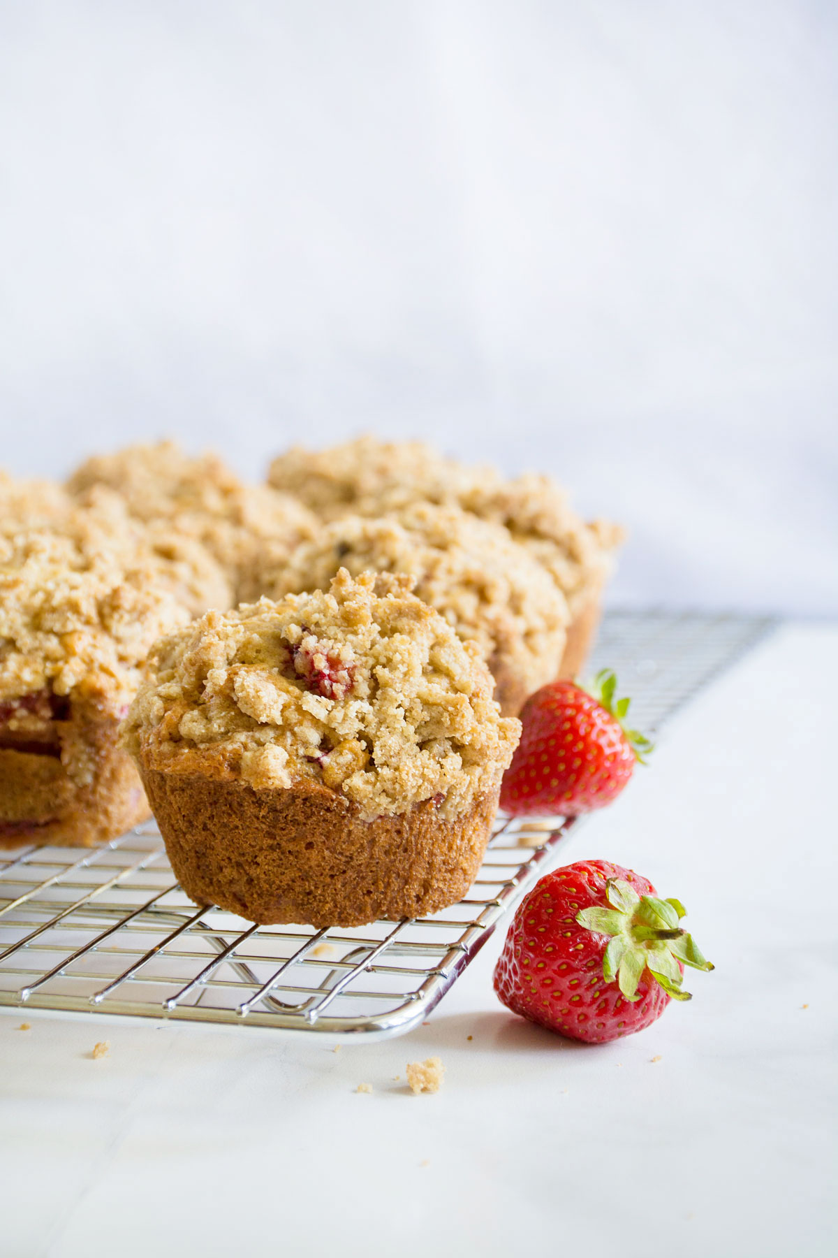 Strawberry Rhubarb Streusel Muffins